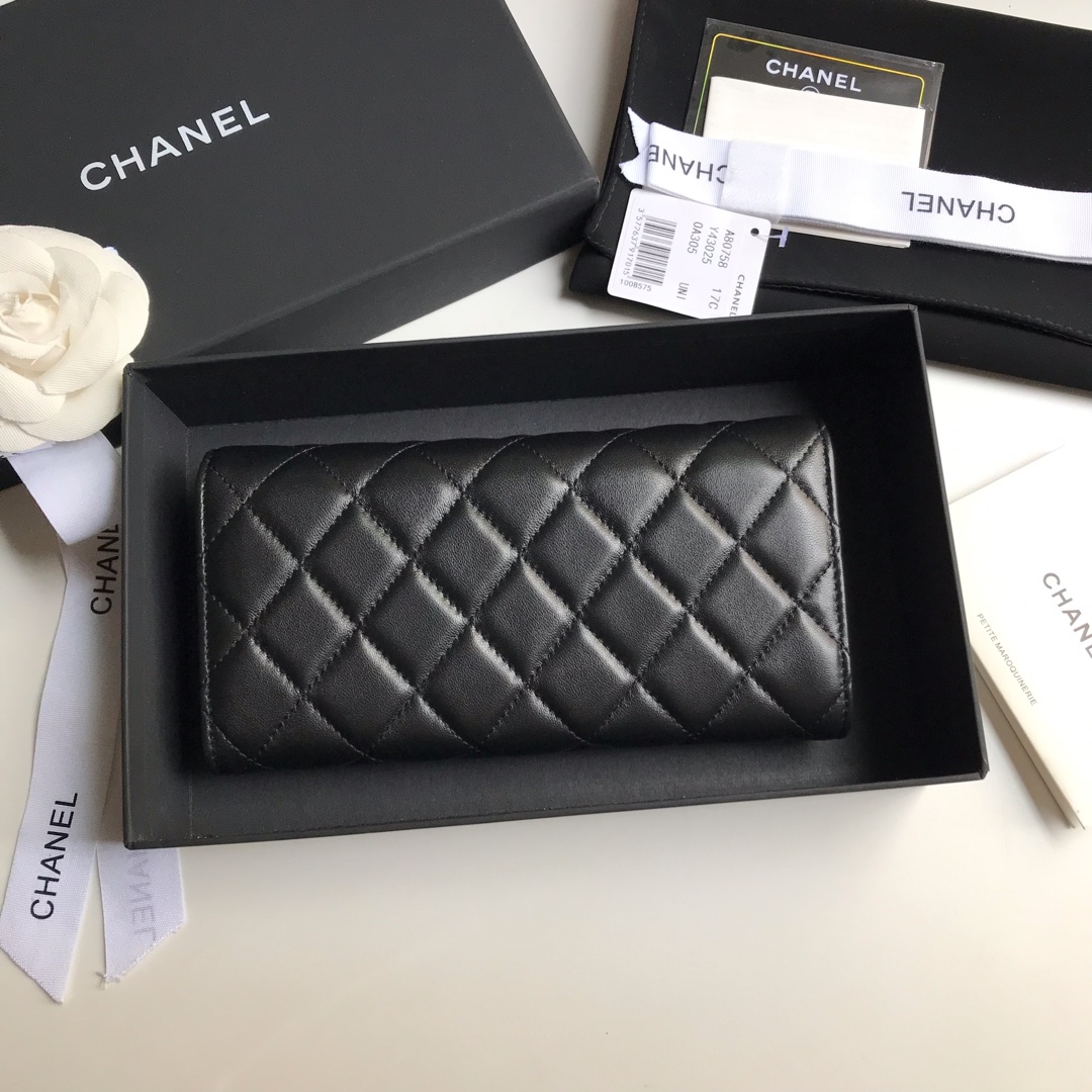 芸能人愛用Chanel シャネル 実物の写真 N品スーパーコピー財布代引き対応国内発送後払い安全必ず届く優良サイト